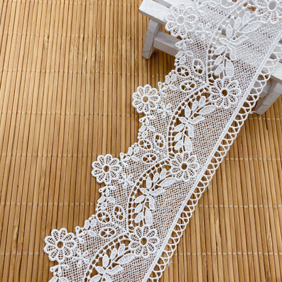 4 ヤード x 7 cm 幅ヴィンテージ花柄刺繍縫製レース リボン – iriz Lace