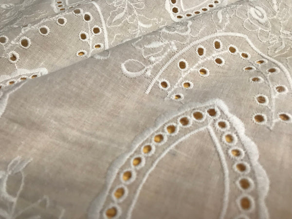 Embroidered Floral Eyelet Linen - Beige – Prime Fabrics
